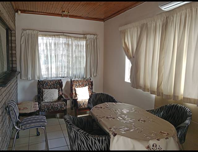 4 BEDROOM FREEHOLD FOR SALE IN MOUNTAIN RISE